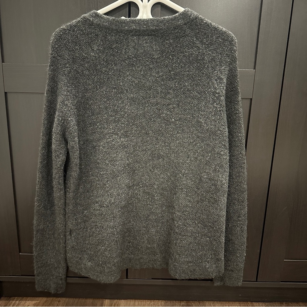 Abercrombie & Fitch Charcoal Gray Sweater with Gold Zipper Size Medium Women’s - Picture 4 of 6